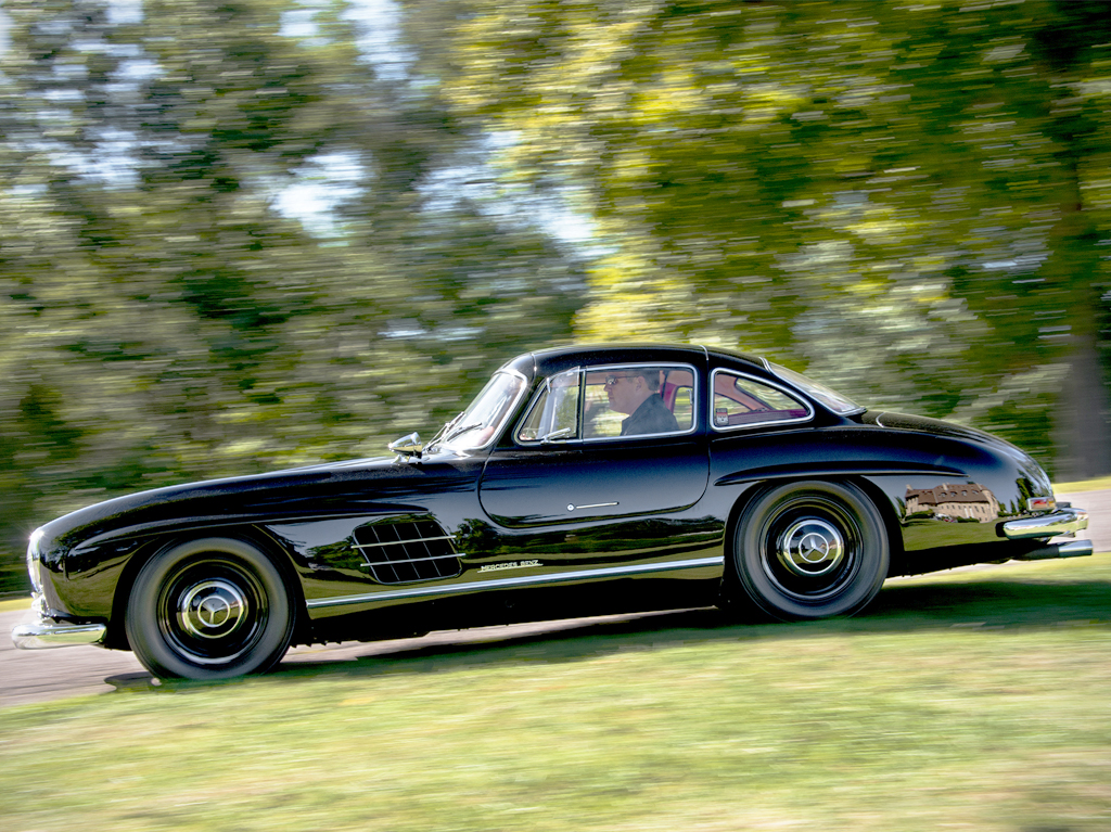 Cars do. Mercedes-Benz 300sl Gullwing Coupe. Mercedes-Benz 300 SL Coupe. Мерседес 300 SL купе. Mercedes 300sl ретро.