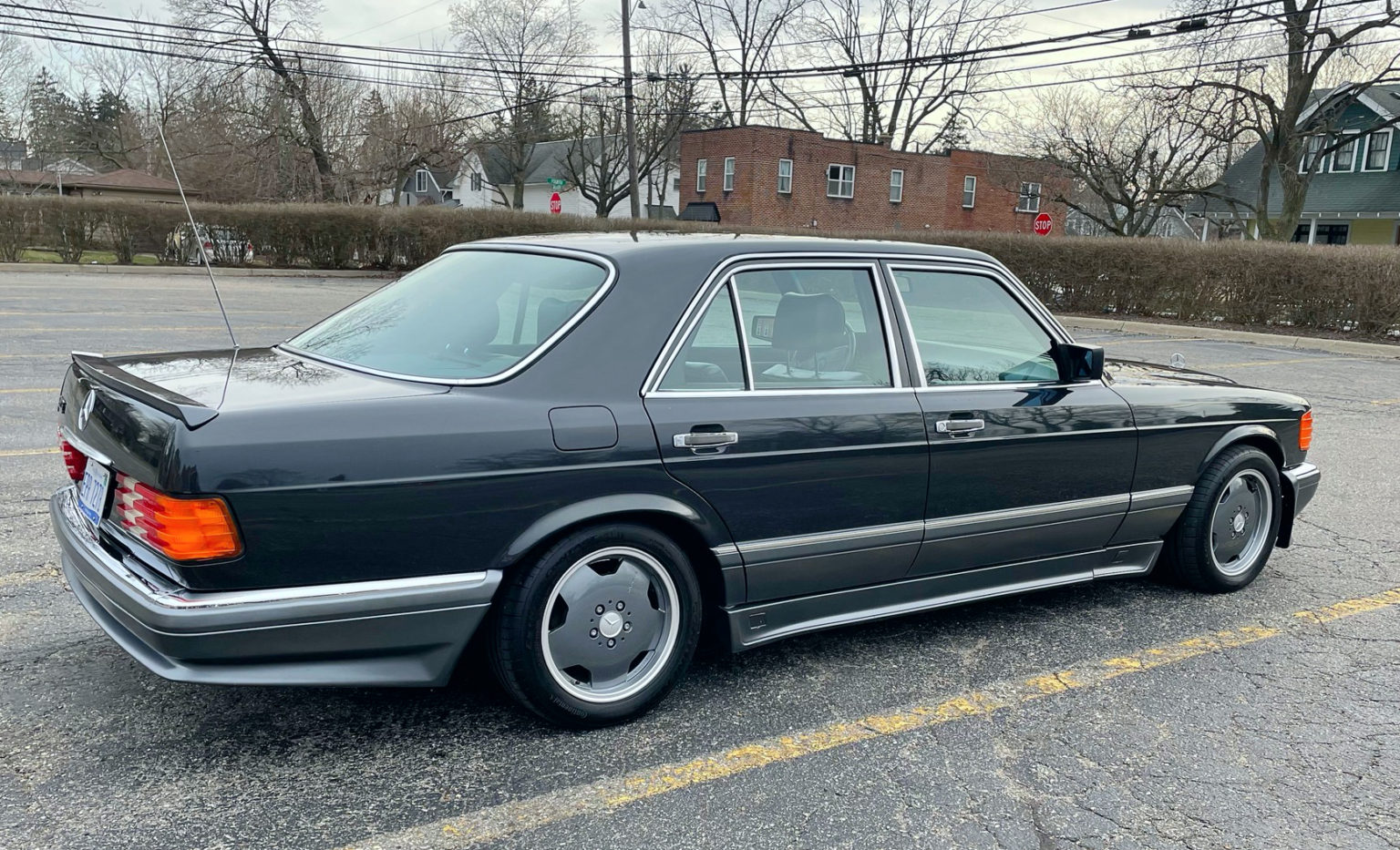 Mercedes w126 S-class with AMG package | CLASSIC CARS TODAY ONLINE